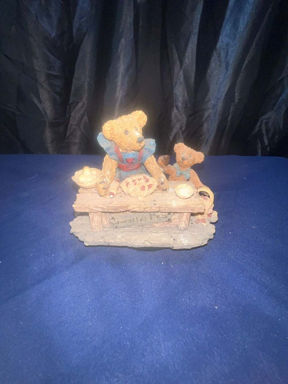 Boyds Bears & Friends Bearstone Colle. Style #2015  Sweetie Pie